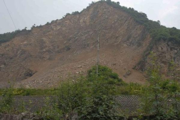 梦见大山是什么意思 女人梦到在大山里行走有什么预兆