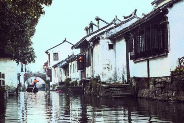 夏天去哪里旅游好（国内及国外） 夏季适合旅游的景点有哪些