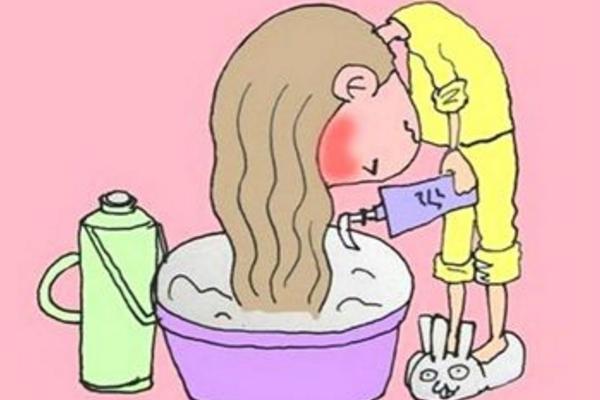 梦见洗头发是什么意思女人梦到自己给自己洗头有什么预兆
