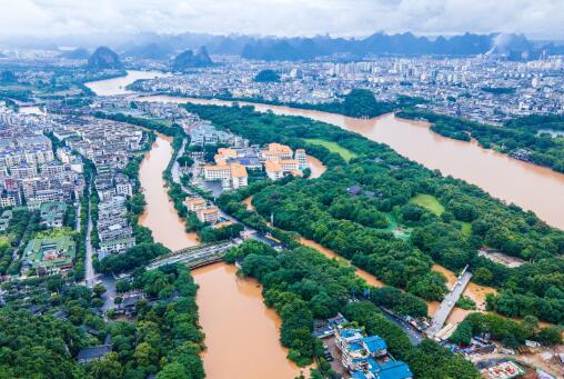 暴雨——摄图网