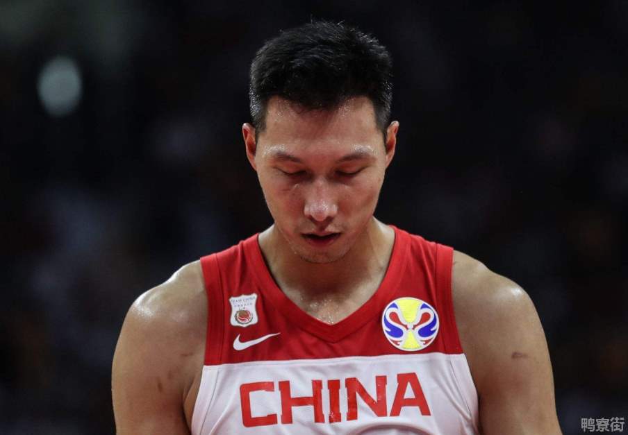 易建联为什么在nba混不下去 易建联为什么在