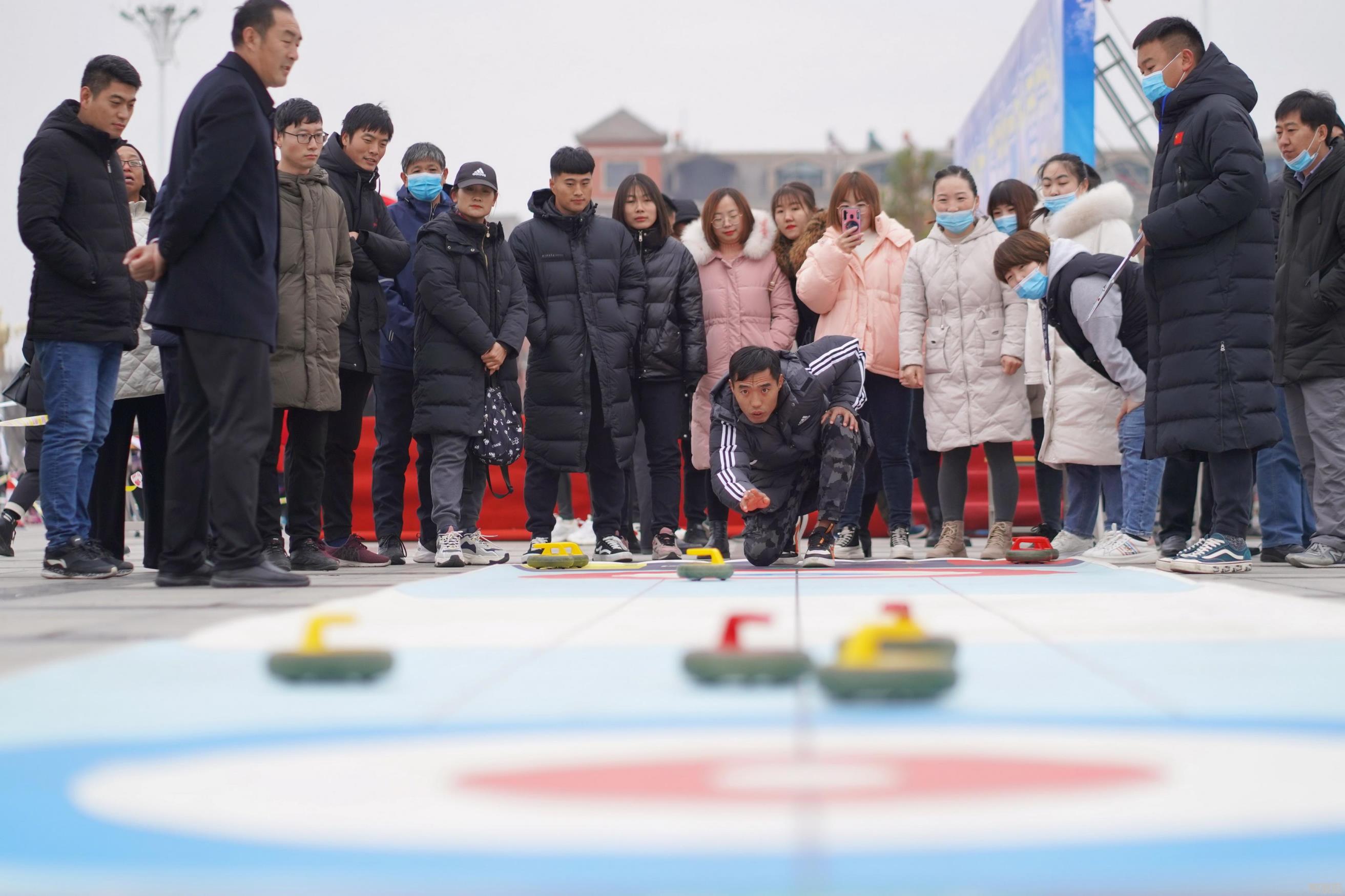 冰壶是在哪届冬奥会上成为正式比赛项目的